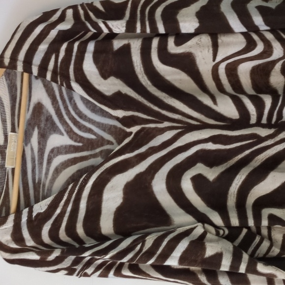Michael by Michael Kors zebra v neck long sleeve lightweight knit pullover 3X - Picture 2 of 8